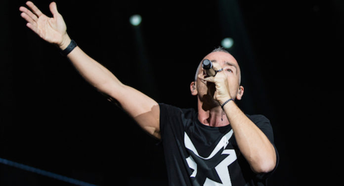 Eros Ramazzotti Performs - Turin